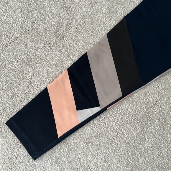 LIKE NEW - The Upside color block 7/8 leggings - Picture 4 of 5